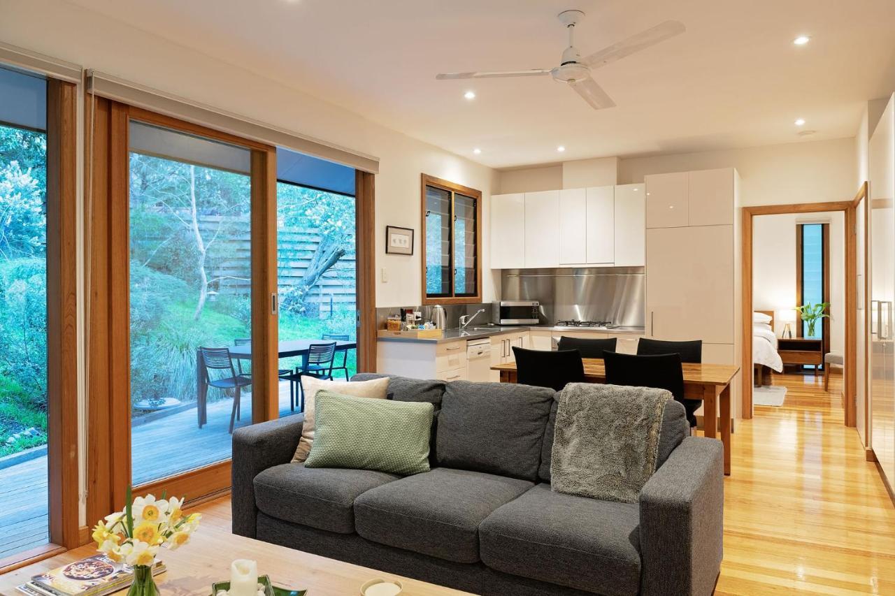 Cladich Pavilions Bed And Breakfast Aldgate Bagian luar foto