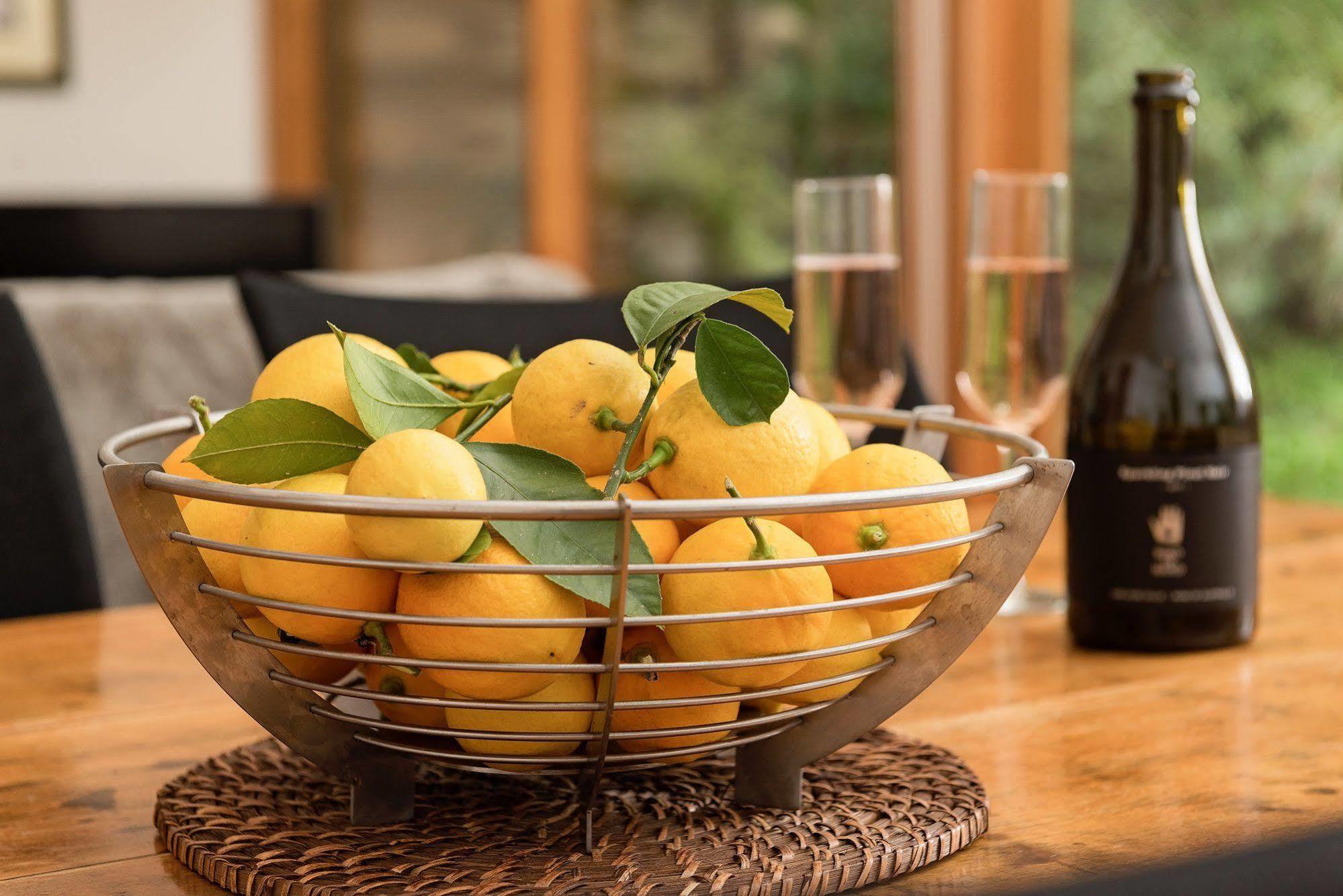 Cladich Pavilions Bed And Breakfast Aldgate Bagian luar foto